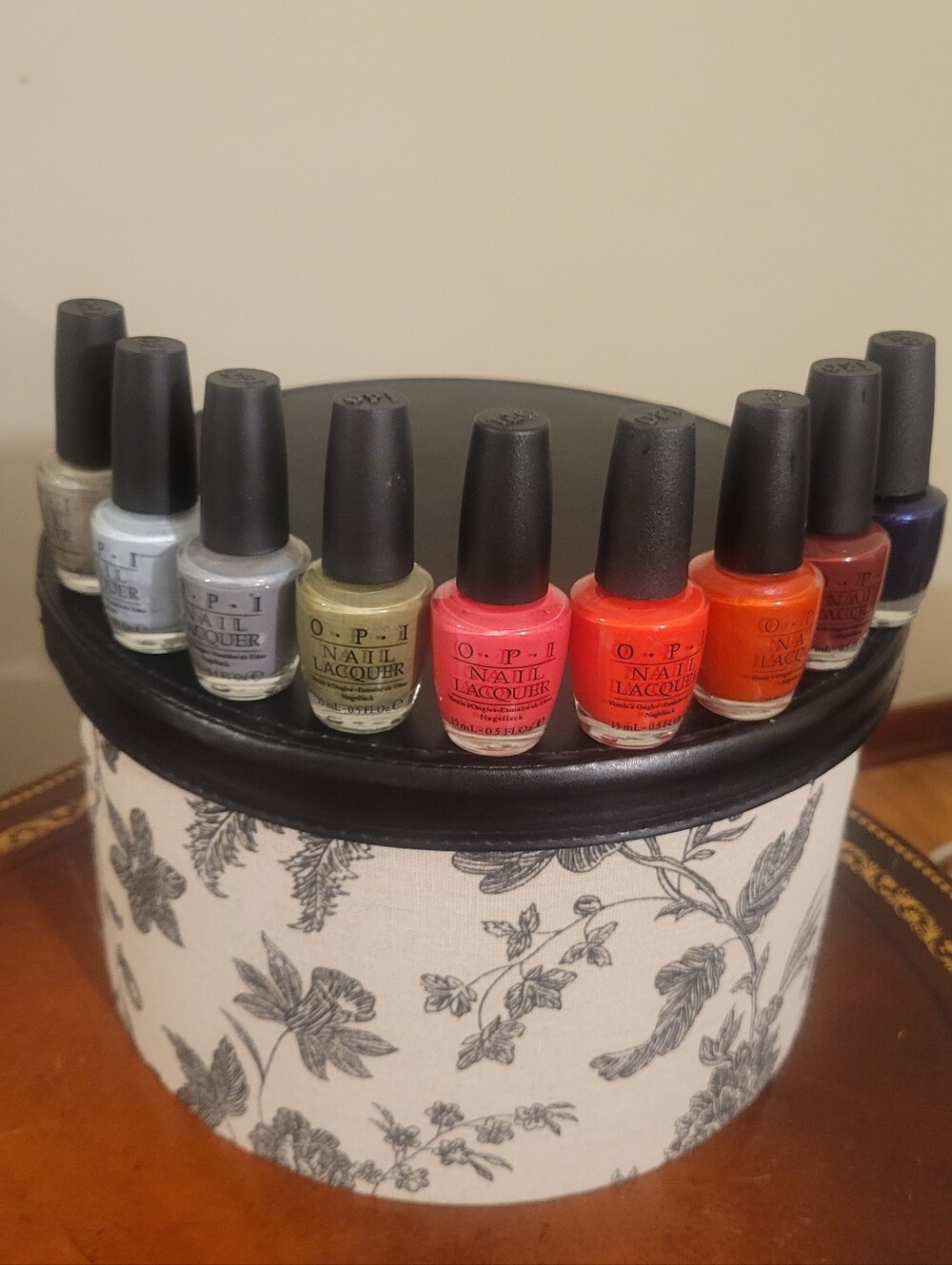 NWOT 9 OPI  Lacquer Nail Polish In Vibrant/Cool Vibe .5 Oz